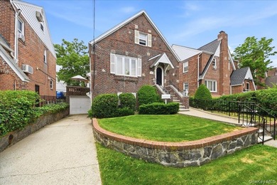 Tucked away in a quiet tree lined street in the heart of Indian - photo 32