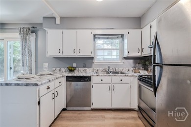 Opportunity knocks on highly desirable Wilmington Island! Priced - photo 4