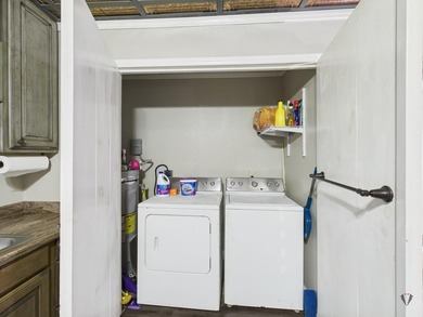 Discover this charming cabin, perfect for year-round living or a - photo 5
