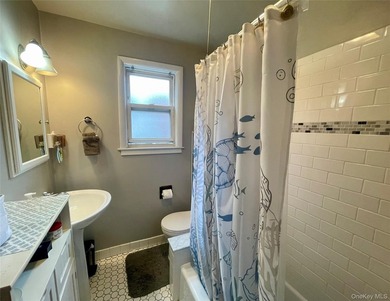 Woodlawn legal brick Triplex! Well maintained home with 3 bright - photo 11