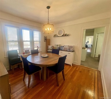 Woodlawn legal brick Triplex! Well maintained home with 3 bright - photo 12