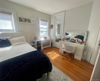 Woodlawn legal brick Triplex! Well maintained home with 3 bright - photo 19