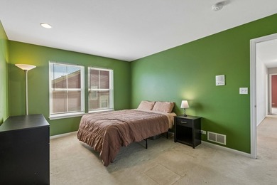 Welcome to this beautifully maintained 4-bedroom, 2.5-bath home - photo 21