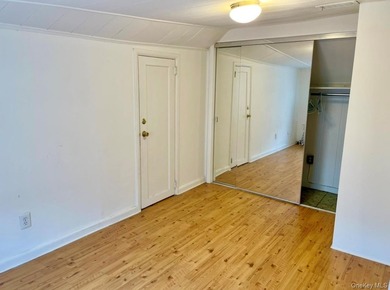 Woodlawn legal brick Triplex! Well maintained home with 3 bright - photo 26