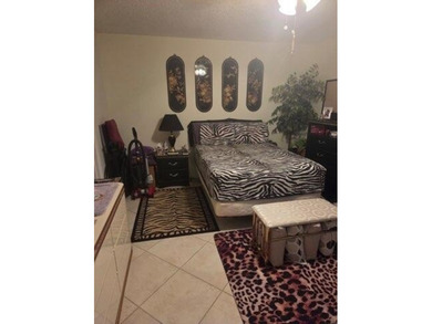 Beautifully updated first-floor 1-bedroom, 1.5-bath condo - photo 11