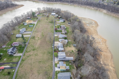 NEW PRICE!! Remodeled, waterfront, end dock & garage - photo 26