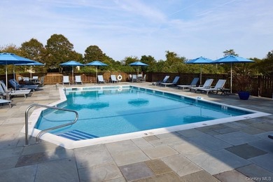 Luxury meets lifestyle in this beautifully renovated designer - photo 1
