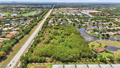 A truly rare and exceptional opportunity to acquire - photo 12