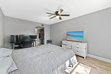Discover this charming 2-bedroom, 2-bathroom ground floor - photo 13