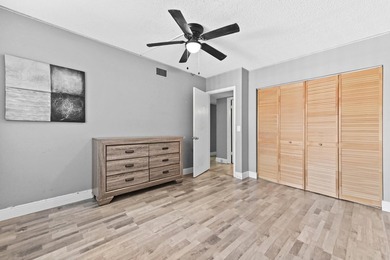 Discover this charming 2-bedroom, 2-bathroom ground floor - photo 15