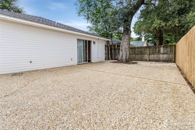 On a corner lot, located in the Belview area of Pensacola, this - photo 34