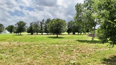 Lake Lot Sale Pending in Granbury, Texas