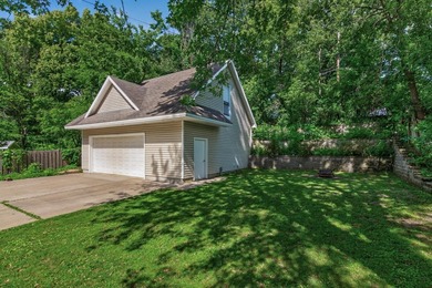Welcome to 4929 West Lane, Minnetonka, Minnesota Nestled on a - photo 49