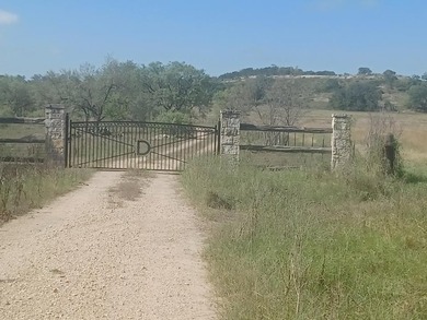 Verde Creek and Elm Creek are on this property. Elm Creek has a - photo 11