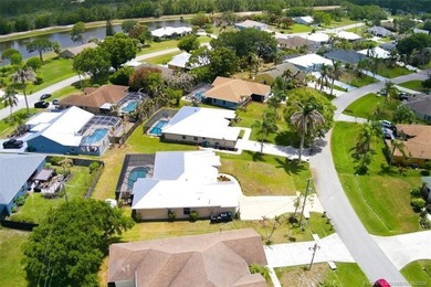 Welcome to this stunning 3 bedroom, 2.5 baths POOL home at - photo 11
