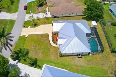 Welcome to this stunning 3 bedroom, 2.5 baths POOL home at - photo 20