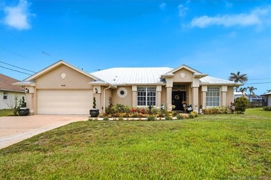 Welcome to this stunning 3 bedroom, 2.5 baths POOL home at - photo 23