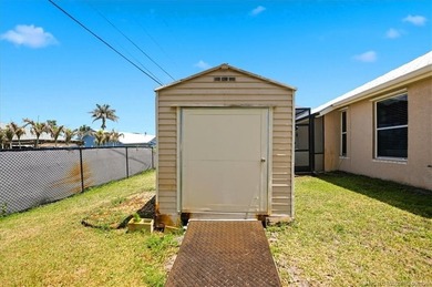 Welcome to this stunning 3 bedroom, 2.5 baths POOL home at - photo 25