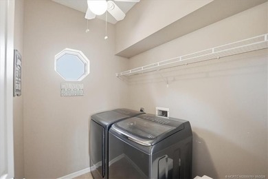 Welcome to this stunning 3 bedroom, 2.5 baths POOL home at - photo 27