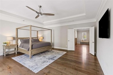 Gorgeous Private Retreat. Showcase home set on a beautifully - photo 33