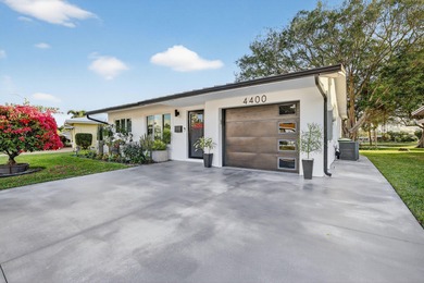 (private lake, pond, coastal) Home For Sale in Tamarac Florida