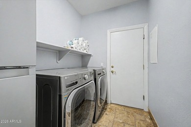 JUST REDUCED! This spectacular single-story residence in Valley - photo 37