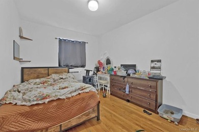 Exquisite three-family home located on a quiet, friendly block - photo 8
