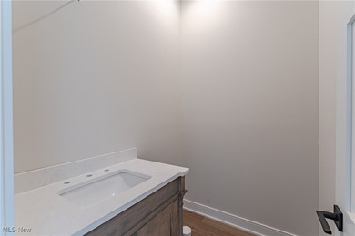This brand-new Kingdom Home Builders custom residence, currently - photo 9
