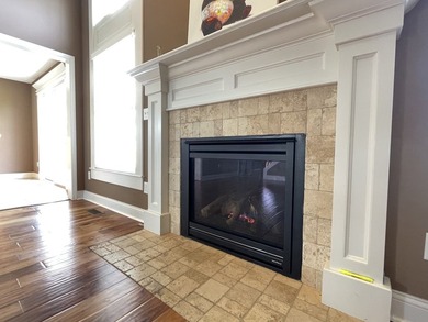 Like a new home on the corner of the lake in the Country Ridge - photo 6