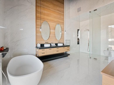 There are homes in Whistler. And then there are homes that - photo 27