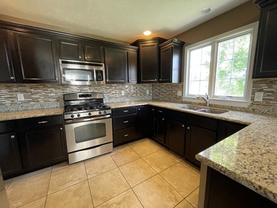 Like a new home on the corner of the lake in the Country Ridge - photo 9