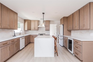 Beautiful South Lakeland Pool home that has been remodeled from - photo 10