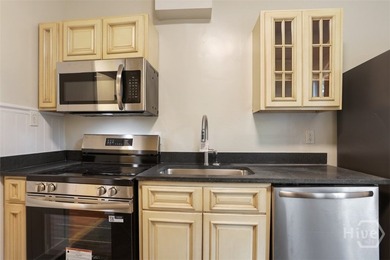 HAVE YOU BEEN LOOKING FOR A DUPLEX WHERE YOU CAN LIVE IN ONE - photo 9