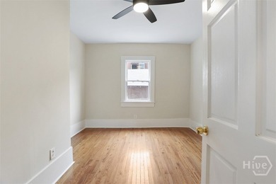 HAVE YOU BEEN LOOKING FOR A DUPLEX WHERE YOU CAN LIVE IN ONE - photo 10