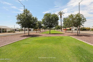 Welcome to Phase 1 of Sun City! This Ready-To-Enjoy 2-BDRM - photo 2