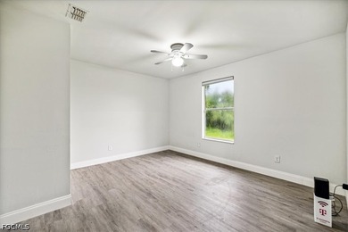 This Single Family home offer 3-bedroom, 2-bathroom located in - photo 12