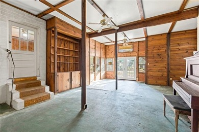 NEW PRICE!! This large waterfront four bedroom, three bath brick - photo 15
