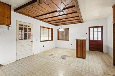 NEW PRICE!! This large waterfront four bedroom, three bath brick - photo 17