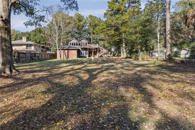 NEW PRICE!! This large waterfront four bedroom, three bath brick - photo 26