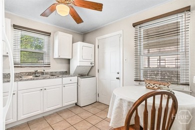 Perfect home for the person in the market for the first home - photo 10