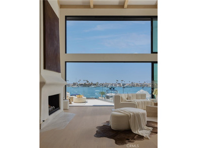 On an island where the standard lot runs ninety feet deep, 809 - photo 3
