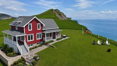(private lake, pond, creek) Home For Sale in Les ÎLes-de-la-Madeleine Quebec
