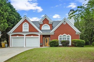 Lake Home For Sale in Berkeley Lake, Georgia