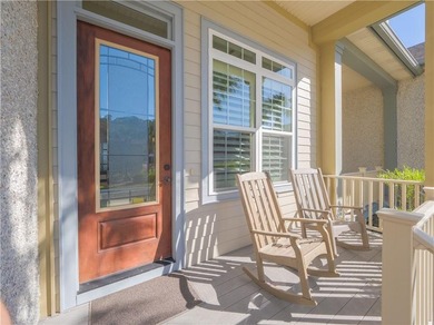 The Minute You Step into this GORGEOUS OCEAN FRONT Turn-Key - photo 5