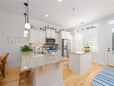 The Minute You Step into this GORGEOUS OCEAN FRONT Turn-Key - photo 8