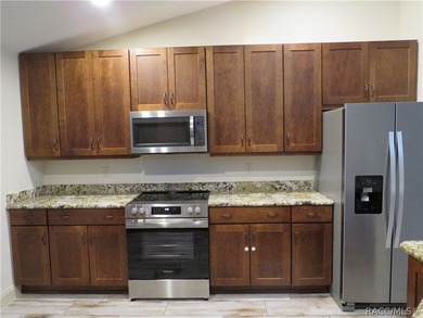 Welcome to a home designed for those who value comfort, privacy - photo 12