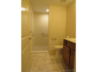 Welcome to a home designed for those who value comfort, privacy - photo 29