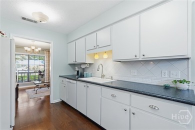 Welcome to easy island living in this meticulously maintained 4 - photo 10