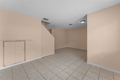 Seller welcomes all reasonable offers! Well-maintained and - photo 5