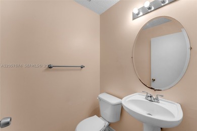 Seller welcomes all reasonable offers! Well-maintained and - photo 10